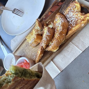 Little Provence Cafe - French Toast - Breakfast & Brunch Near Me - Arcadia, California