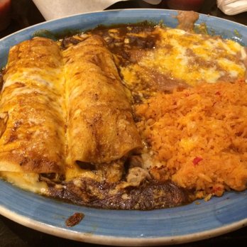 Roberto's Cafe - Chicken Enchiladas w/rice & beans - Mexican Near Me - Mammoth Lakes, California Roberto's Cafe - Chicken Enchiladas w/rice & beans - Mexican Near Me - Mammoth Lakes, California