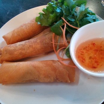 Pho Momma - Half order egg rolls - Noodles Near Me - Sacramento, California