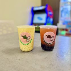 Jade’s Teacup Cafe - Coco Mango Sago (left), Guava Tea (right)