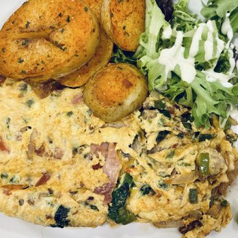Liliha Bakery - Denver omelette with seasoned potatoes and fresh greens - Bakeries Near Me - Pearl City, Hawaii Liliha Bakery - Denver omelette with seasoned potatoes and fresh greens - Bakeries Near Me - Pearl City, Hawaii