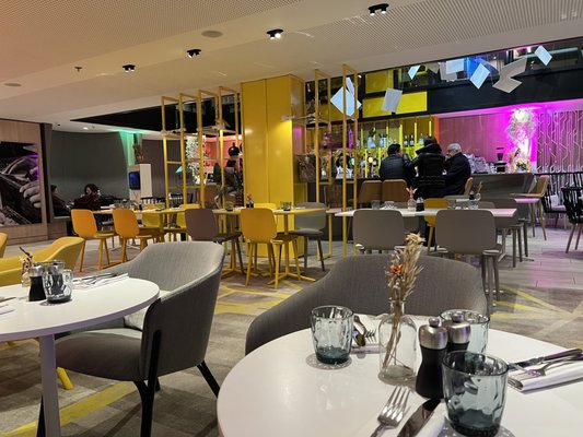 Courtyard by Marriott Paris Gare de Lyon by null