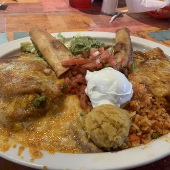 Border Cantina - Mexican Near Me - Novi, Michigan