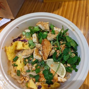 Noodles and Company - Pad Thai with grilled chicken - Noodles Near Me - Richfield, Minnesota