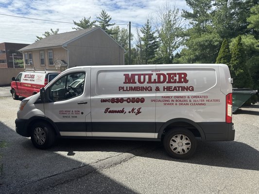 Henry Mulder Plumbing Logo