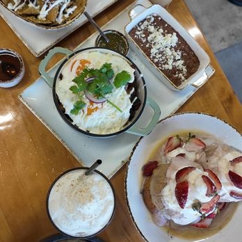 Flori Brunch - Venues & Event Spaces Near Me - South Gate, California Flori Brunch - Venues & Event Spaces Near Me - South Gate, California