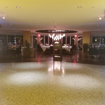 Edgewater Beach Hotel - Entrance of hotel - Hotels Near Me - Naples, Florida Edgewater Beach Hotel - Entrance of hotel - Hotels Near Me - Naples, Florida