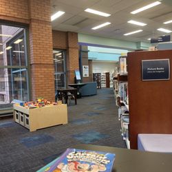 Cincinnati and Hamilton County Public Library - Sharonville