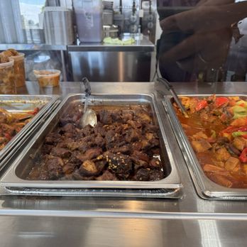Lutong Bahay - The selection of hot food items they have, Adobo and Afritada. - Filipino Near Me - Los Angeles, California Lutong Bahay - The selection of hot food items they have, Adobo and Afritada. - Filipino Near Me - Los Angeles, California
