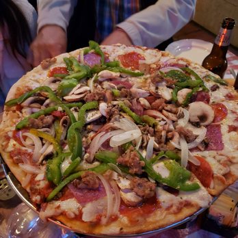 Miceli's Italian Restaurant - Pizza Green peppers onions - Italian Near Me - Los Angeles, California Miceli's Italian Restaurant - Pizza Green peppers onions - Italian Near Me - Los Angeles, California