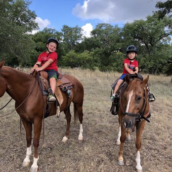 Southern Trails - Horseback Riding Near Me - Manor, Texas