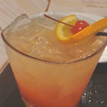110 Grill - 110 Sunset Drink - New American Near Me - Braintree, Massachusetts