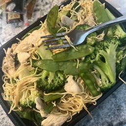 Chicken "Lo Mein" Chicken "Lo Mein"