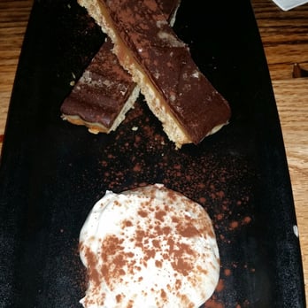 Olive + Oak - Chocolate Shortbread Bar - Wine Bars Near Me - Saint Louis, Missouri