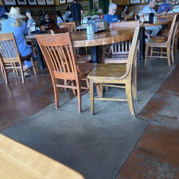 La Grande Orange - More empty tables 10 am Sunday. - Coffee & Tea Near Me - Phoenix, Arizona