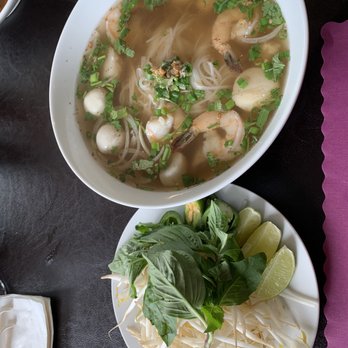Pho Zaaap - Thai Near Me - East Haven, Connecticut