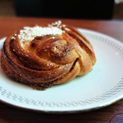 Épi - 05/31/18 Épi Bageri & Café: Kanelbulle