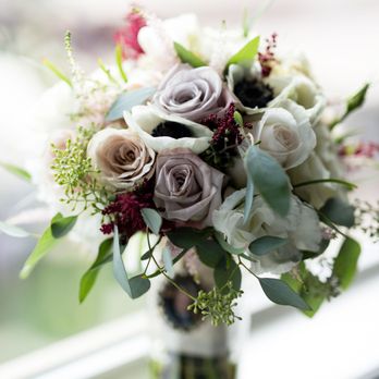 Soleil Flowers Designs - bride's bouquet - Florists Near Me Soleil Flowers Designs - bride's bouquet - Florists Near Me