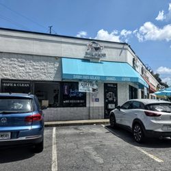 Three Peaches Coffee and Gelato Cafe - Storefront for Three Peaches Gelato and Coffee