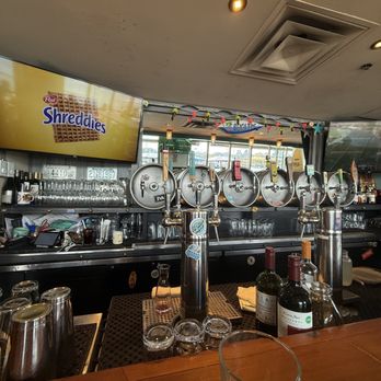 Beach Ave Bar And Grill - Great bar area. - Seafood Near Me - Vancouver, British Columbia Beach Ave Bar And Grill - Great bar area. - Seafood Near Me - Vancouver, British Columbia