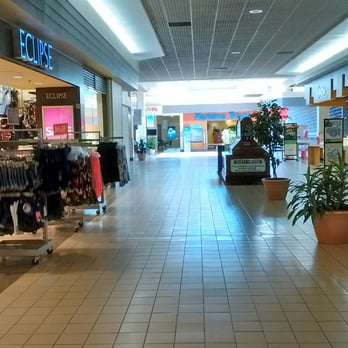 Bridgewater Mall & Eastside Plaza - Inside the mall. - Shopping Centers Near Me - Bridgewater, Nova Scotia Bridgewater Mall & Eastside Plaza - Inside the mall. - Shopping Centers Near Me - Bridgewater, Nova Scotia