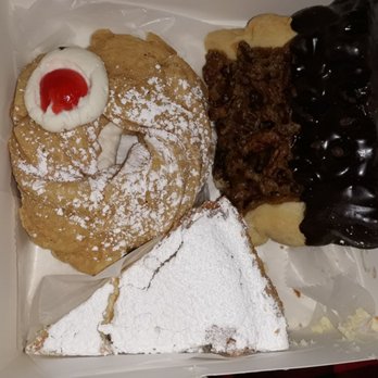 Carlo's Bakery - St. Joseph's,  pecan cookie, and Italian cheese cake - Bakeries Near Me - Marlton, New Jersey