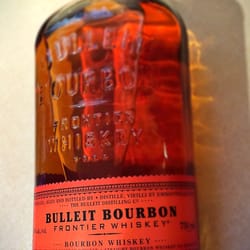 Executive Plaza Liquor store - Bourbon