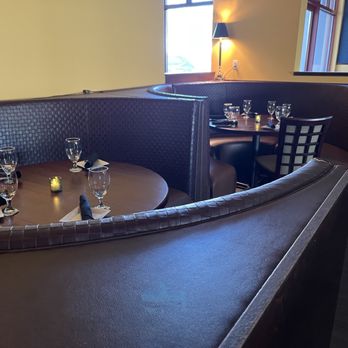 Vivacino - Nice booths for la famiglia - Italian Near Me - North Andover, Massachusetts Vivacino - Nice booths for la famiglia - Italian Near Me - North Andover, Massachusetts