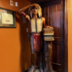 Monte's Cigars & Tobacco