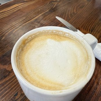 Madrez Cafe - Regular latte - Coffee & Tea Near Me - Flagstaff, Arizona