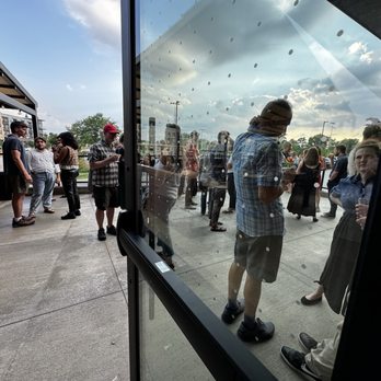 Mint Mark - People waiting at 7ish on a Friday night - Bars Near Me - Madison, Wisconsin Mint Mark - People waiting at 7ish on a Friday night - Bars Near Me - Madison, Wisconsin