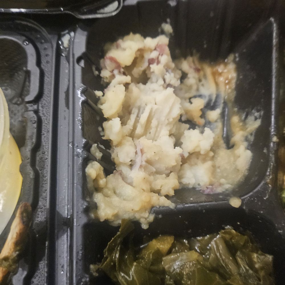 Aunt Vonda’s Kitchen Table - Potato were ok but definitely can tell they are from days ago far as being made - Soul Food Near Me - Newark, Delaware