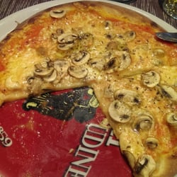 Pizzeria Piccolo - Pizza funghi - seh lecker