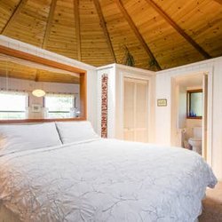 Windsong Cottage Guest Yurt