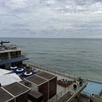OUTRIGGER Reef Waikiki Beach Resort - Hotels Near Me - Honolulu, Hawaii OUTRIGGER Reef Waikiki Beach Resort - Hotels Near Me - Honolulu, Hawaii