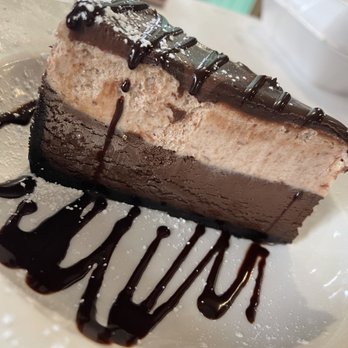 Fisherman's Corner - Chocolate cheesecake - Cajun/Creole Near Me - Pensacola, Florida