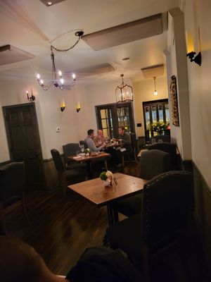 Laurel Restaurant by null