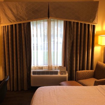 Hampton Inn & Suites Paso Robles - Hotels Near Me - Paso Robles, California