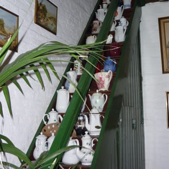 Landcafe Zu den Linden - Cafes Near Me - Mözen, SH Landcafe Zu den Linden - Cafes Near Me - Mözen, SH