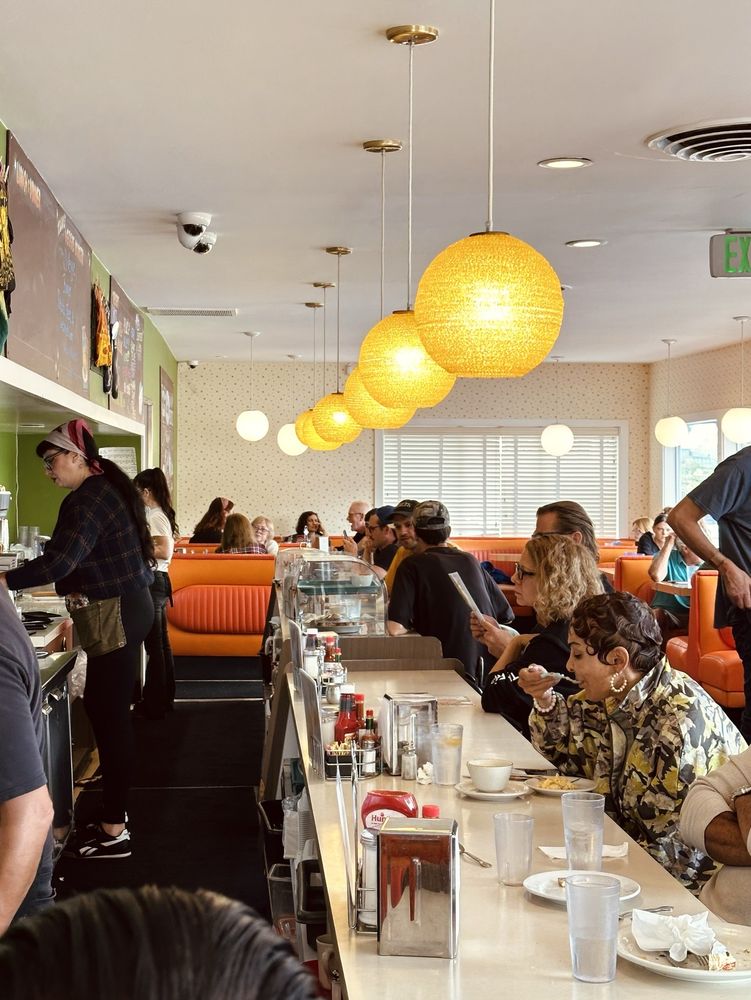 Cindy's Eagle Rock Restaurant