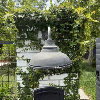 Newlight - Quickly repaired lamp - Electricians Near Me - Cudahy, California Newlight - Quickly repaired lamp - Electricians Near Me - Cudahy, California