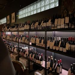 Palace Pub & Wine Bar