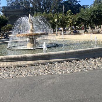 Golden Gate Park - Music Concourse Fountain - Parks Near Me - San Francisco, California