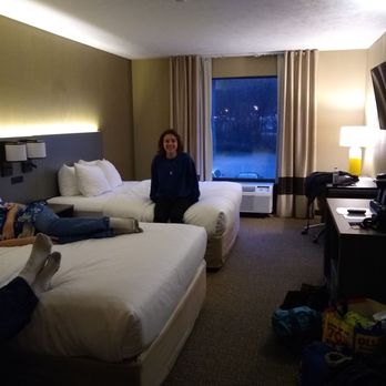 Comfort Inn - College road trip weekend, stop number two. - Hotels Near Me - Huntingdon, Pennsylvania Comfort Inn - College road trip weekend, stop number two. - Hotels Near Me - Huntingdon, Pennsylvania