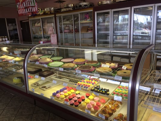 Gambino's Bakery by null