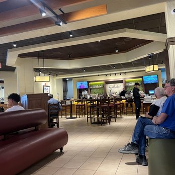 Olive Garden Italian Restaurant - Front check in - Italian Near Me - Palmdale, California