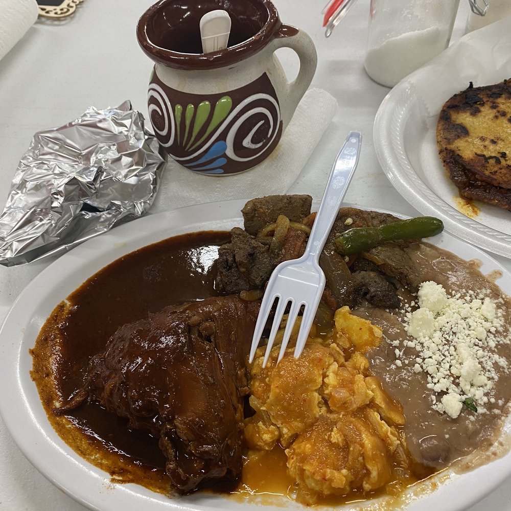 Azteca Farmers Market - Mole, huevo en salsa, higado en cebollao, frijoles - Farmers Market Near Me - Houston, Texas