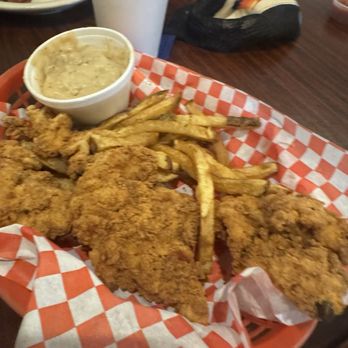 Lighthouse BBQ Cafe - Tenders - Breakfast & Brunch Near Me - Bay City, Texas