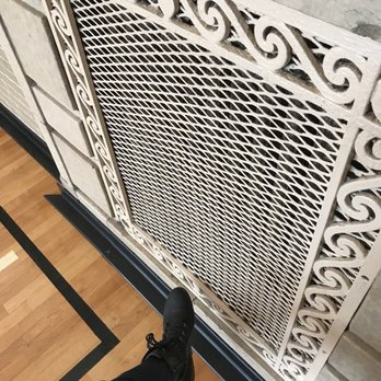 Humboldt Park Fieldhouse - Community Centers Near Me - Chicago, Illinois