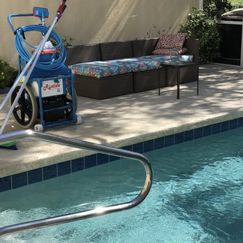 North River Pools - This pool is ready for the weekend after being vacuumed with the Riptide vacuum system used by Andrew Elbrecht with North River Pools - Pool & Hot Tub Service Near Me